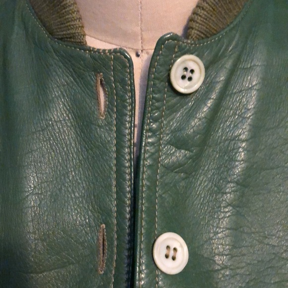 Unique Vintage Saks Fifth Ave Green soft lamb skin Leather Vest - Picture 3 of 9